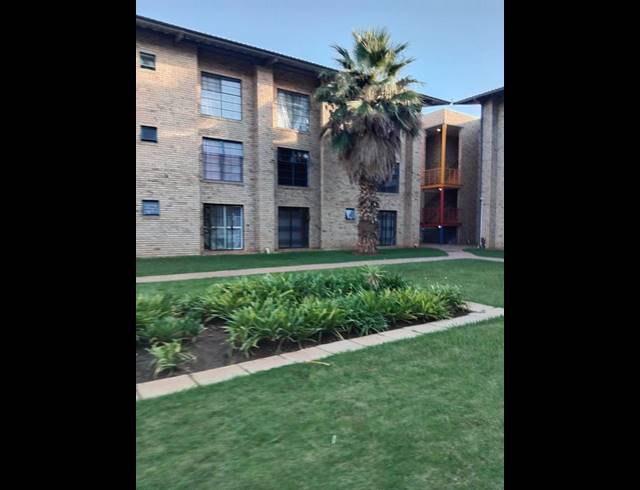 0 BEDROOM APARTMENT FOR SALE IN KANNONIERS PARK